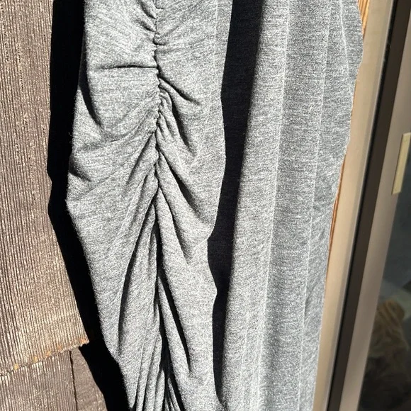 Athleta Spirts Dress Razor back, built in Bra, ruched bottom, figure flattering. - Picture 8 of 9